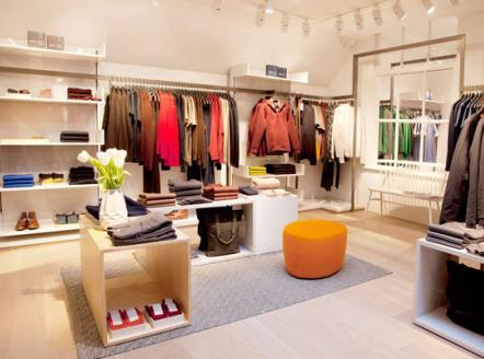 Trang trí tủ trưng bày nên chọn đèn led nào