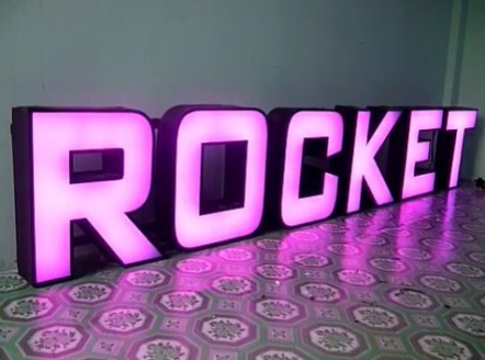 don-vi-cung-cap-vat-lieu-thi-cong-den-led-quang-cao