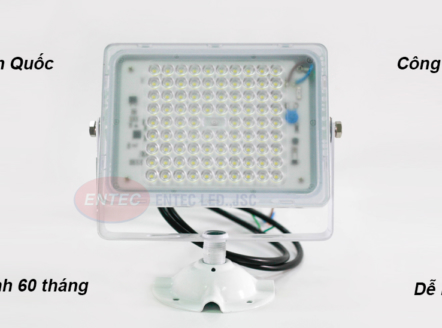 Nếu bạn có câu hỏi về đèn pha LED thì bạn đã đến đúng nơi, bởi hôm nay Interone led sẽ trả lời 5 câu hỏi thường gặp về loại đèn led này.