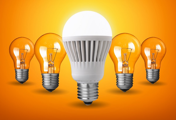 Bài phỏng vấn giúp trả lời 8 câu hỏi thường gặp khi so sánh bóng LED với đèn Halogen từ chia sẻ của người đứng đầu thương hiệu LED Interone.