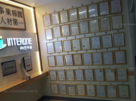 Hãng đèn led Interone cũng chính là đơn vị đầu tiên trong ngành có được bằng sáng chế về công nghệ vi mạch, thể hiện chất lượng sản phẩm và sự vượt trội về công nghệ.