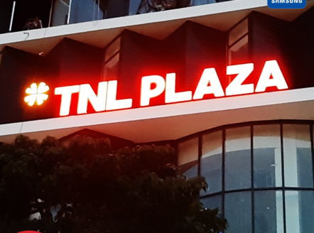 Biển quảng cáo tòa nhà cực đẹp, thu hút người nhìn